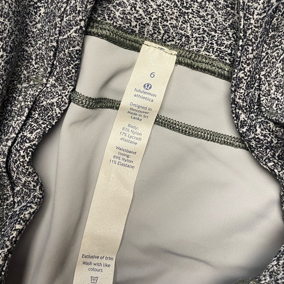 Lululemon Fast & Free Crop Fractal Strlight 6 NWOT - Picture 8 of 10